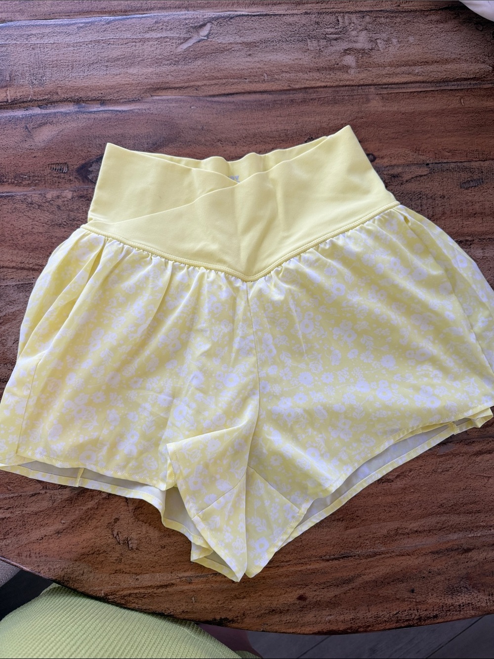 JoyLab Pale Yellow High-Waist Floral Shorts